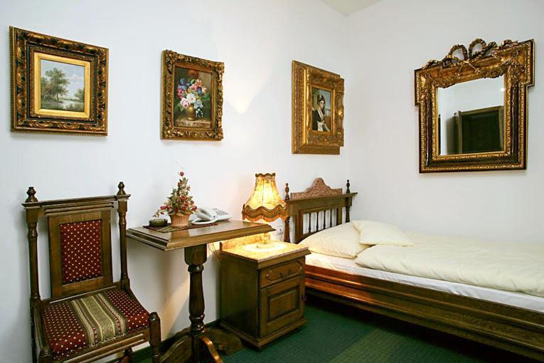 Hotel Razgorsek ヴェレニエ 部屋 写真