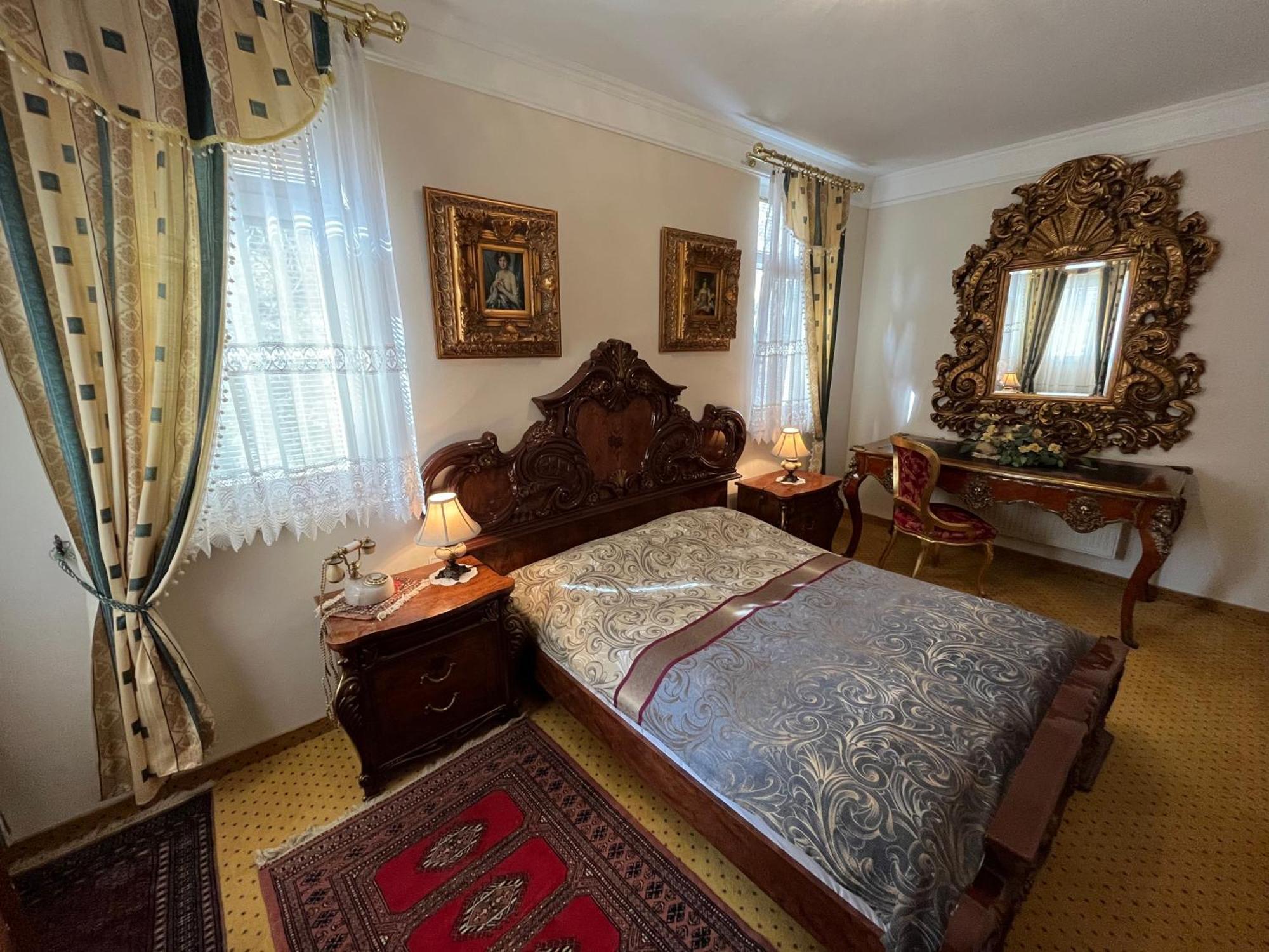 Hotel Razgorsek ヴェレニエ エクステリア 写真