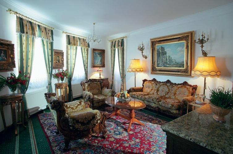 Hotel Razgorsek ヴェレニエ エクステリア 写真