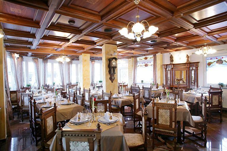 Hotel Razgorsek ヴェレニエ エクステリア 写真